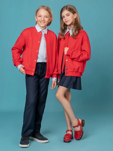 Бомбер из фактурного футера