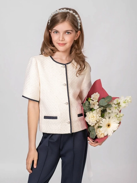 Жакет из твида с декоративной отделкой с коротким рукавом