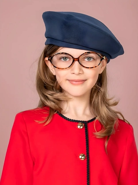 Берет из костюмной ткани