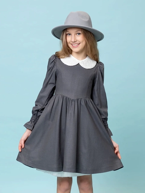 Платье со съемным воротником из бисера